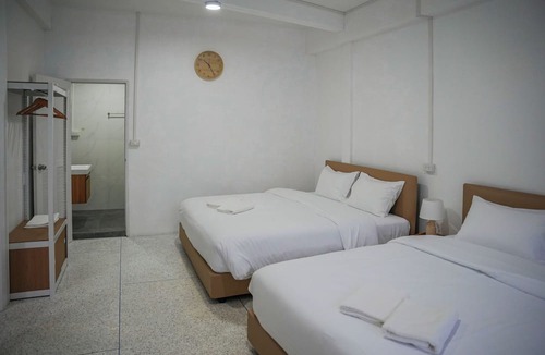 Ban Tai Hostel | Scenario Cafe and Hostel