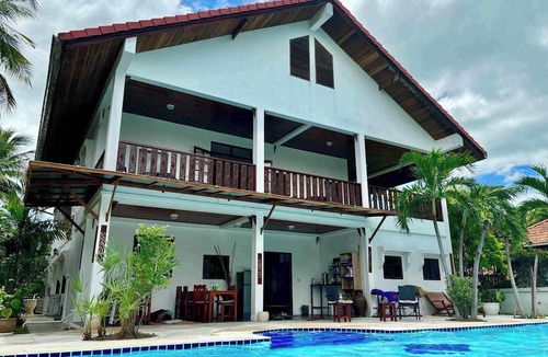 Sam Roi Yot Bed & Breakfast | Lyndale Lodge