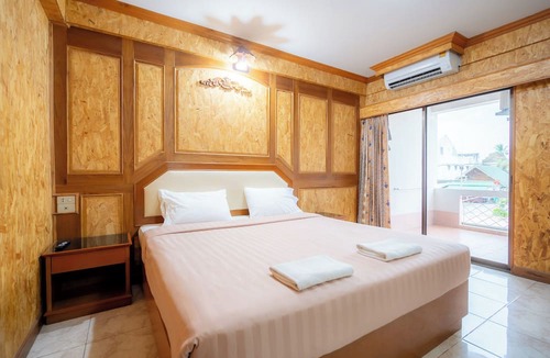 Nai Mueang Hotel | Chatsuree Mansion