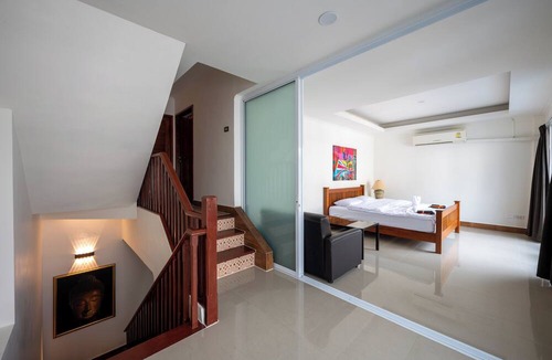 Pratumnak Hill Villa | Villa Phratamnak