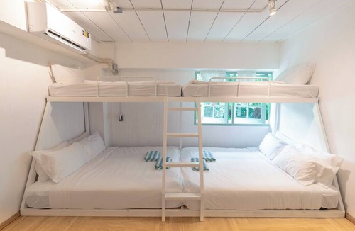 Chana Songkhram Hotel | The Greens Bangkok Old Town