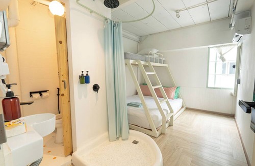 Chana Songkhram Hotel | The Greens Bangkok Old Town