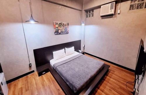Suphan Buri Hotel | Capital O 75512 Loft Residence
