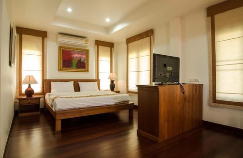 Bang Kruai Hotel | Thaihome Resort