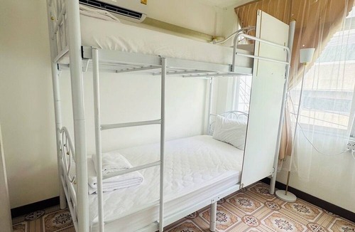 Khlong Toei Nuea House | Guesthouse Station