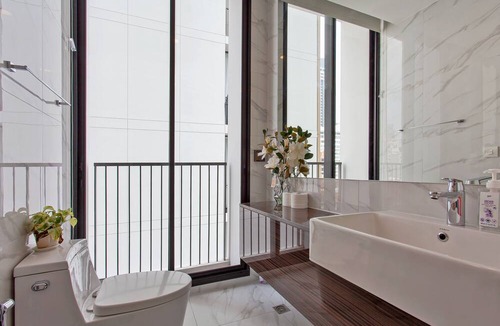 Nana Condo | Modern 2 bedroom apartment in luxury condo in Asok neighbourhood