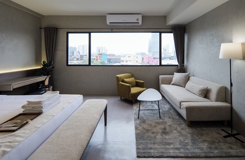 Bangkok City Centre Hotel | C'HOUSE Bangkok