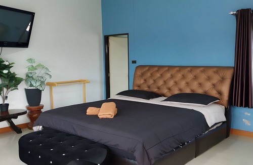 Sattahip Villa | Siriniran Homestay