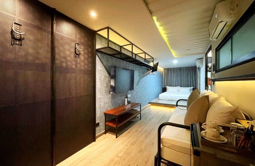 Muang Hotel | Nights in a Box
