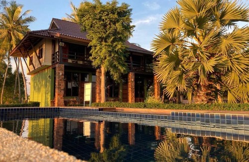 Thung Wa Hotel | The Chevalley beach resort