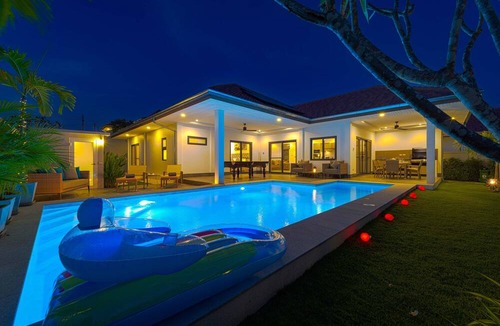Hua Hin Villa | Modern 3 Bedroom Private Pool Villa -ML7