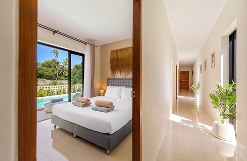 Hua Thanon Villa | Sereniwood2