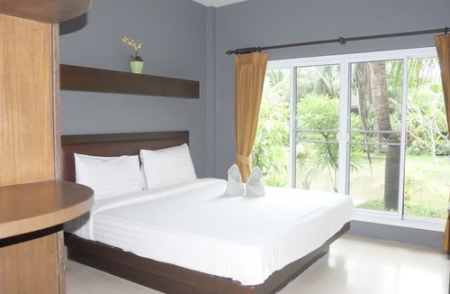 Bophut Hills Resort | Airport Garden Resort