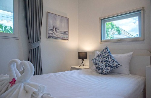 Nong Prue Villa | 6 Bedroom Tropical Pool Villa - V6