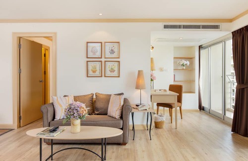 Bang Phong Phang Hotel | Riverfront Bangkok