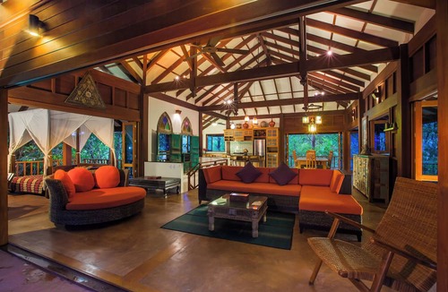 Nuea Khlong Hotel | Koh Jum Beach Villas