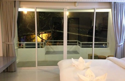 Cha-am Hotel | Cha Inn @ Cha Am