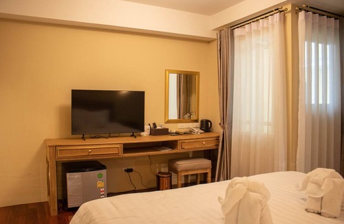 Samran Rat Hotel | Siri Ratchadamnoen Bangkok Hotel