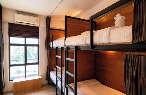 Wua Lai Hostel | Lazy Gibbon 2 Chiang Mai - Haiya