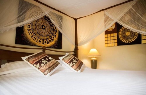 Chiang Mai Hotel | Baan Orapin Heritage Bed and Breakfast