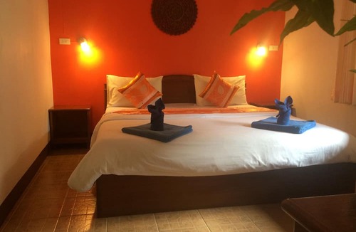 Khuekkhak Hotel | Loma Resort