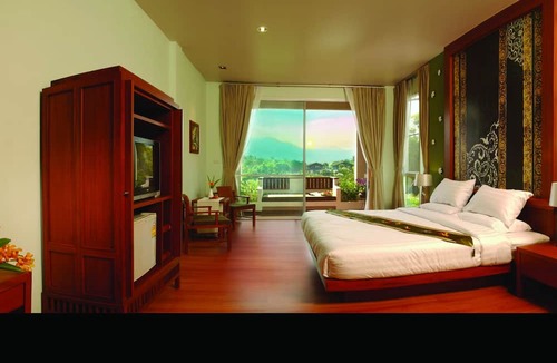 San Sai Hotel | Fuengfah Riverside Garden Resort
