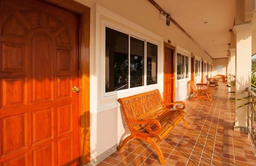 Nok Mueang Hotel | Thon Koon Resort