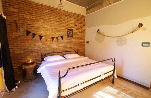 Mae Sariang House | Above the Sea Guesthouse
