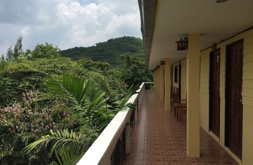 Muak Lek Hotel | Baan Ing Khao Resort