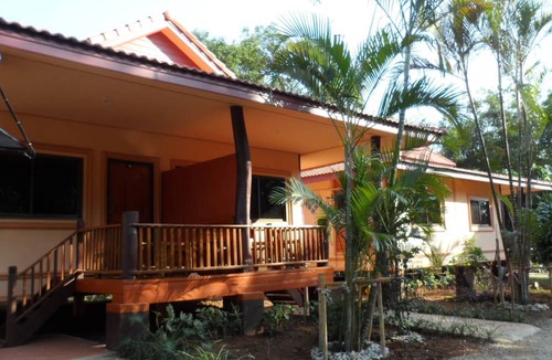 Mae Sai Hotel | Khunnam Rimtarn Resort