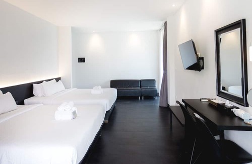 Wua Lai Hotel | iWualai Hotel
