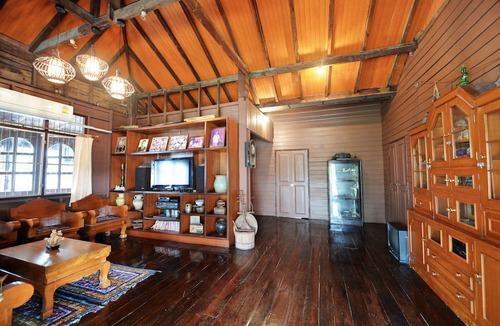 Wieng Hostel | Huan Kawin Est.58 Lanna Home & Collection - Campus Accommodation