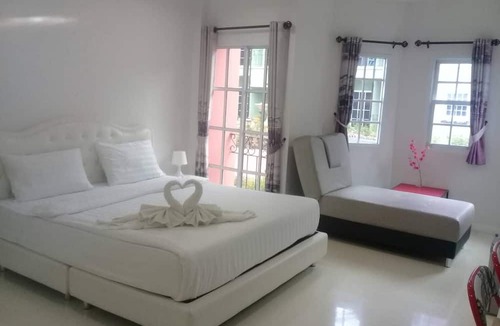 Hua Wiang Hotel | Na Banmae Resort