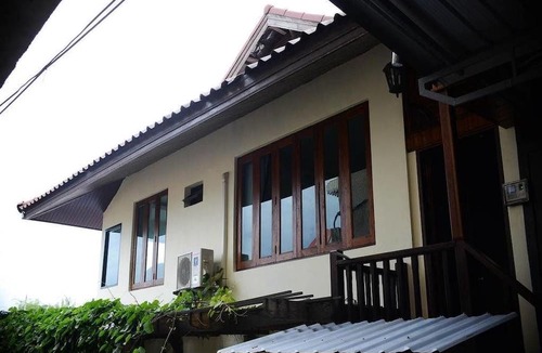 Samphao Lom House | Ban U Thong Accommodations