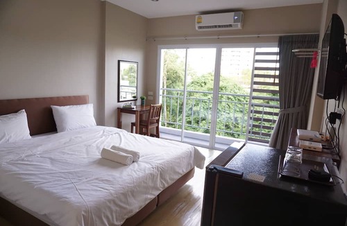Trang Hotel | Chompu Nakarin Apartment