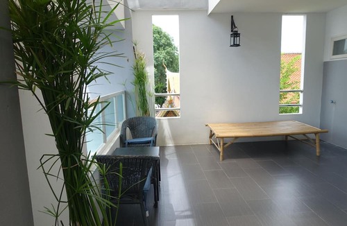 Tha Rap House | White Monkey Guesthouse