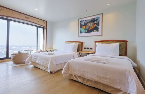 Bang Phlat Hotel | The Royal City Hotel