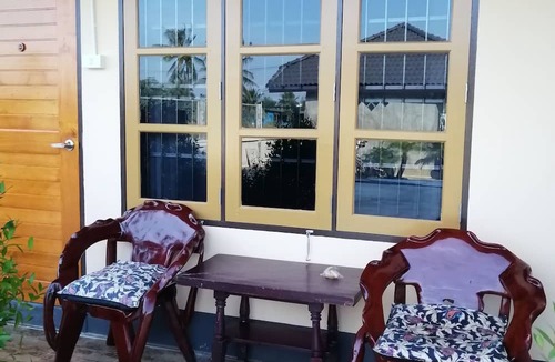 Bang Phra House | Yotin Guest House