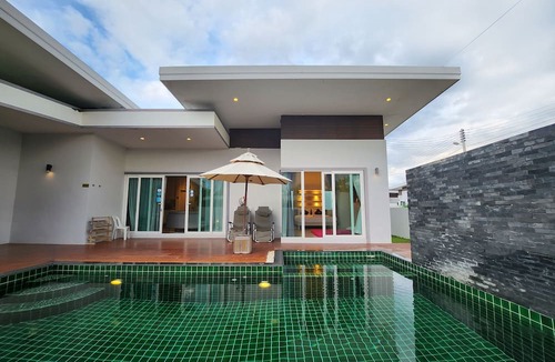 Hin Lek Fai Villa | Jira Pool Villa