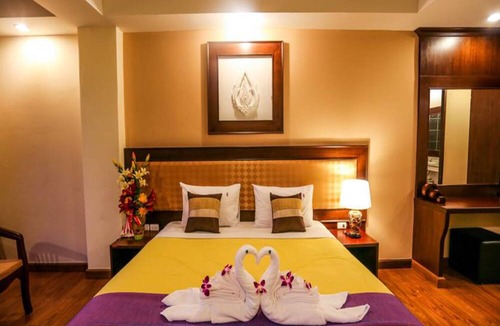 Tha Pradu Hotel | Madina Hotel