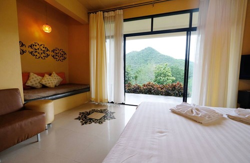 Suan Phueng Hotel | Hi - Scene Resort