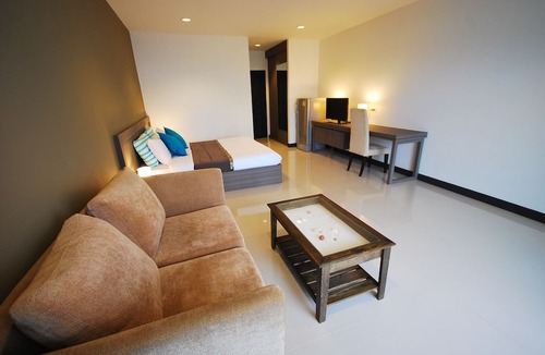 Chatuchak Hotel | Baan Mi-Na