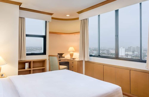 Nonthaburi Hotel | Riverine Place Hotel and Residence