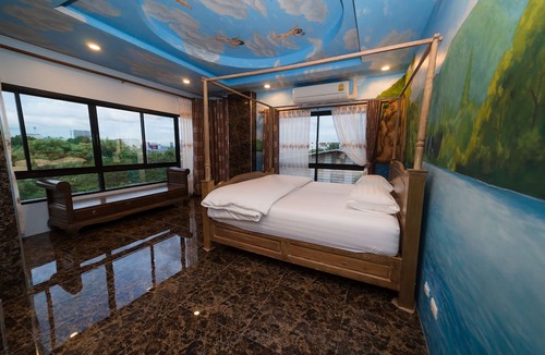 Bang Na Hotel | Thongtara House Boutique Residence