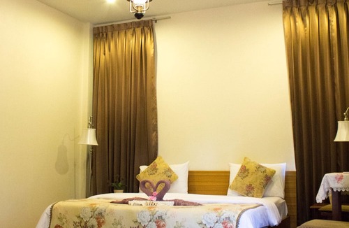 Chachoengsao Hotel | Yenjit Resort