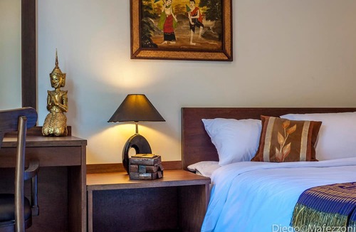 Hua Thanon Villa | Natien Beach Villa