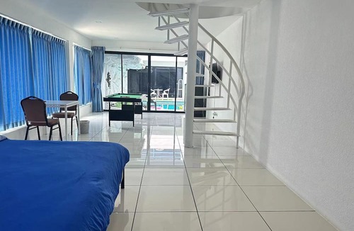 Jomtien Villa | Mona Lisa pool villa