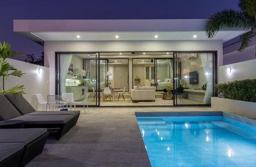 Moo 5 Villa | Skye Beach Hotel
