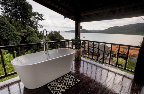 Sawi House | Baan Lhong View Lay