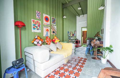 Pom Prap House | Baan Lek Tee 6 - Chinatown near Yaowarat and MRT